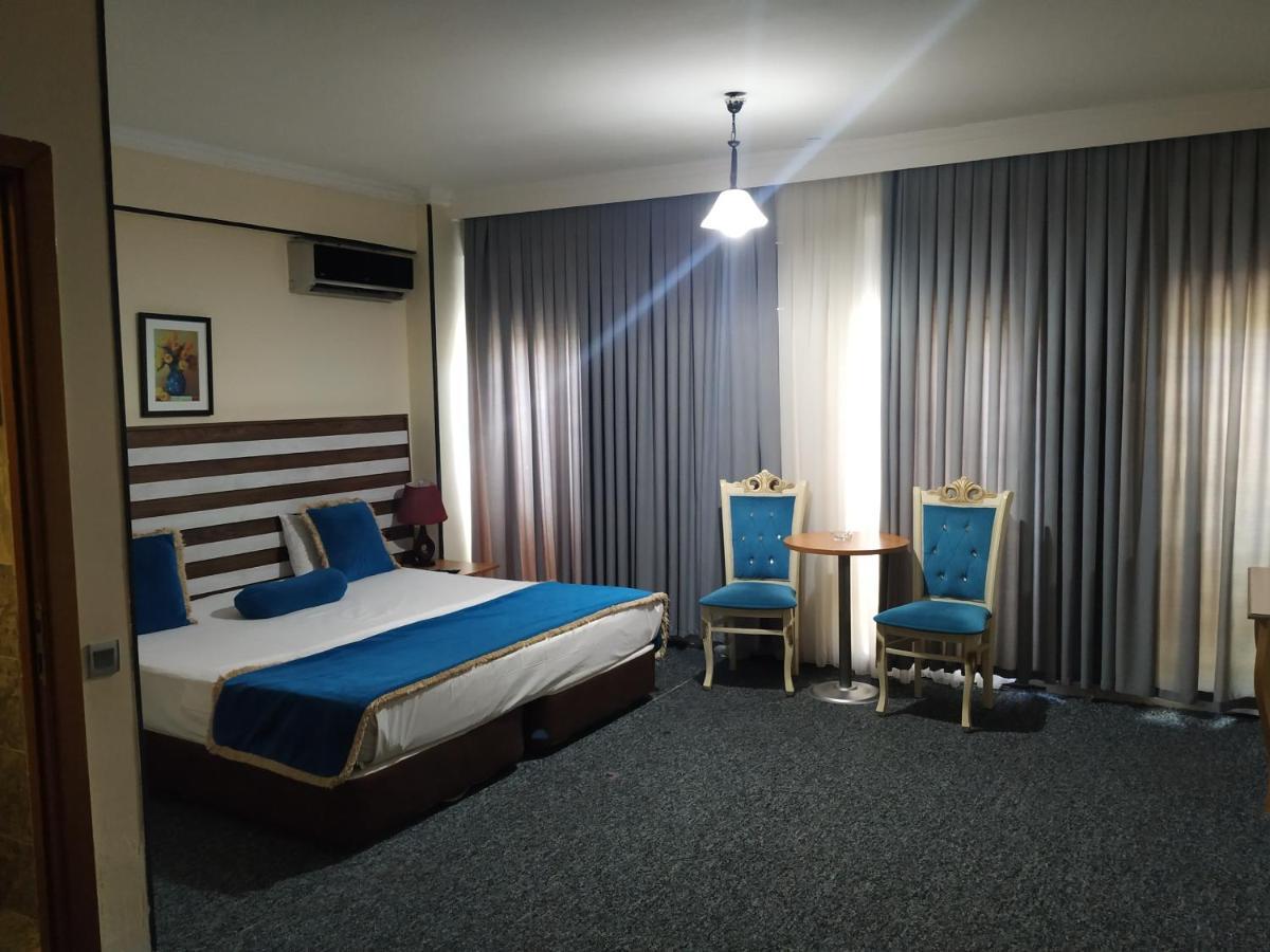 Gallery Hotel Baku Bagian luar foto