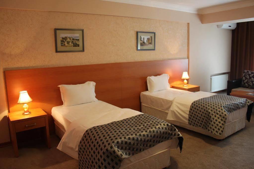 Gallery Hotel Baku Bagian luar foto